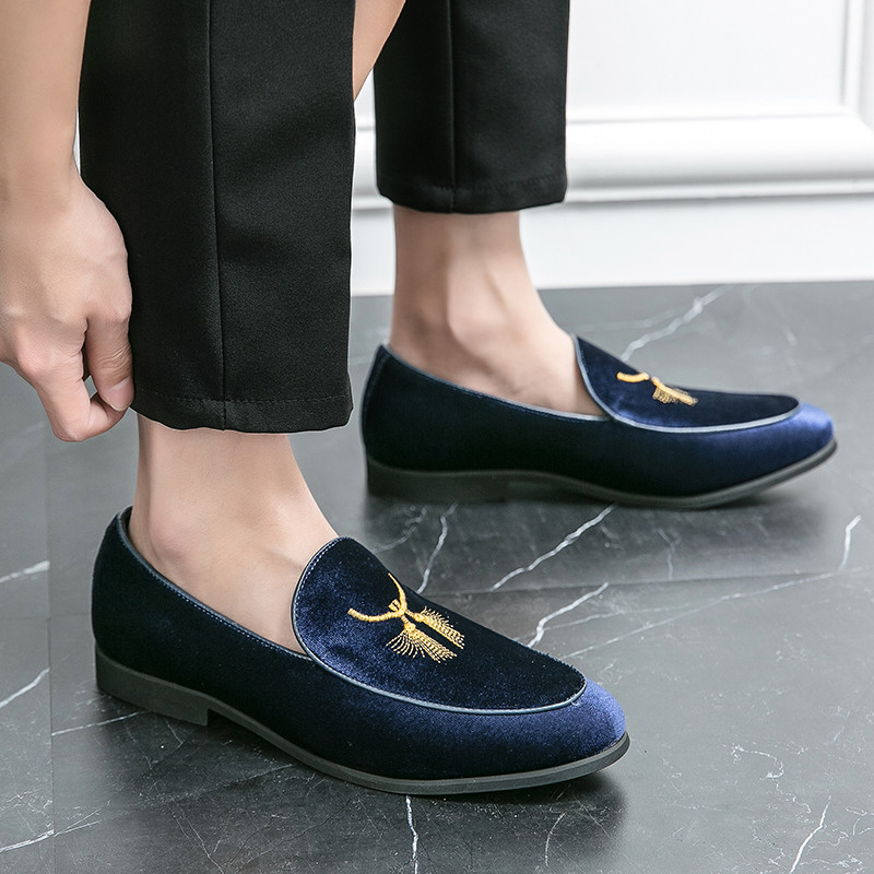 Dizainerio tendencija Velvet Siuvinėjimas Odiniai vairavimo batai Vyrams Oficiali vestuvinė išleistuvių suknelė Homecoming Sapatos Tenis Masculino