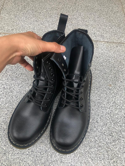 Popularitate Cizme Femei Și Bărbați Cizme din piele Pantofi femei Fashion High Top Unisex Cizme de iarnă Motociclete Bărbați Pantofi