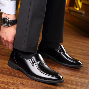 Британски стил Прилични меки кожени обувки Мъжки обувки 2023 Есенни бизнес официални рокли Обувки Елегантен костюм Офис обувки