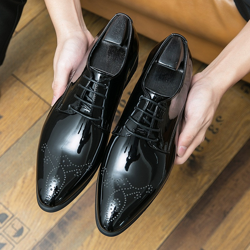 Luksuzne dizajnerske sjajne zelene, crne brogue oksford cipele na špic za muške svečane vjenčane haljine za maturalnu večer Zapatos Hombre