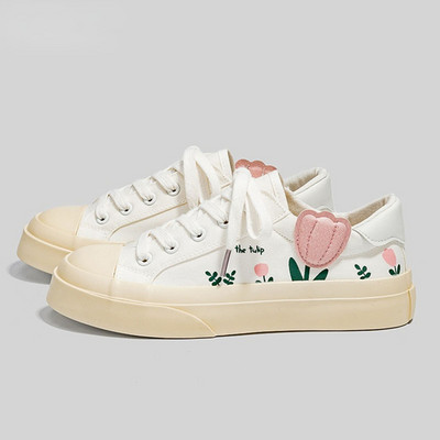 Moteriški sportbačiai 2023 m. Ruduo Nauji gėlėti mergaičių batai Saldūs mieli laisvalaikio batai Suvarstomi storu padu drobiniai batai tulpiniai moteriški batai
