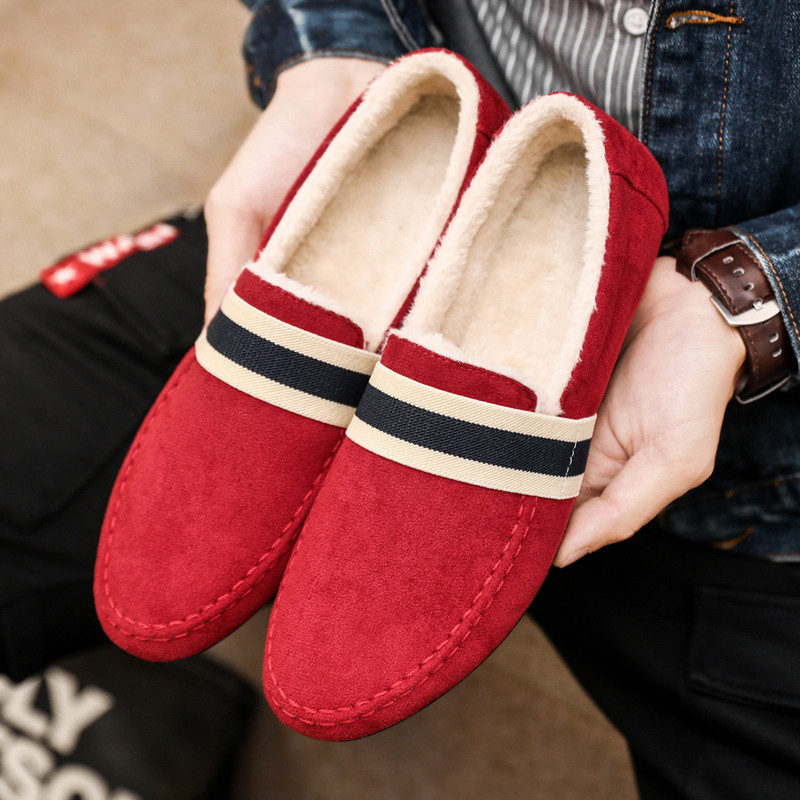 Muške kožne natikače Zimske tople plišane ležerne mokasine natikače Muške ravne modne cipele Muške cipele za vožnju Zapatos De Hombre