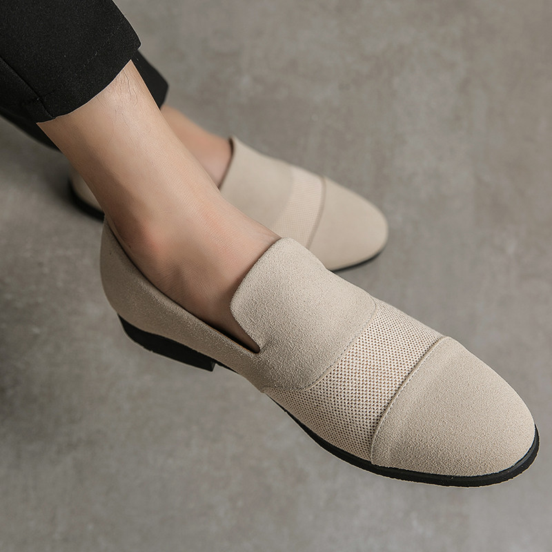 Νέα λευκά πολυτελή ανδρικά Loafers Μοκασίνια Καλοκαιρινή μόδα Ανδρικά παπούτσια Υψηλής ποιότητας Ανδρικά παπούτσια Casual Suede Κορεάτικη έκδοση Driving Flats