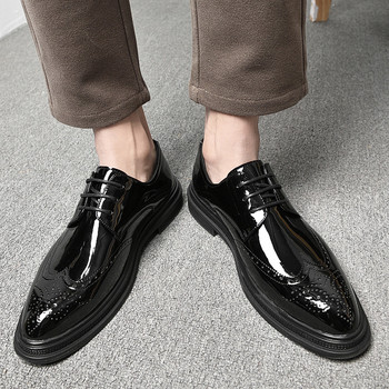 Нови луксозни мъжки бели броги с връзки и лачени мокасини Мъжки ежедневни мокасини Оксфордски обувки за шофиране Сватбени парти Абитуриентски обувки