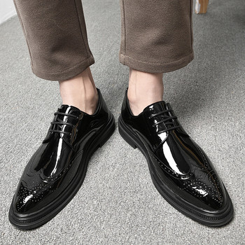 Νέα πολυτελή ανδρικά λευκά Brogue Lace Up Loafers από λουστρίνι ανδρικά casual μοκασίνια Oxfords Driving shoes Flats για χορό γάμου