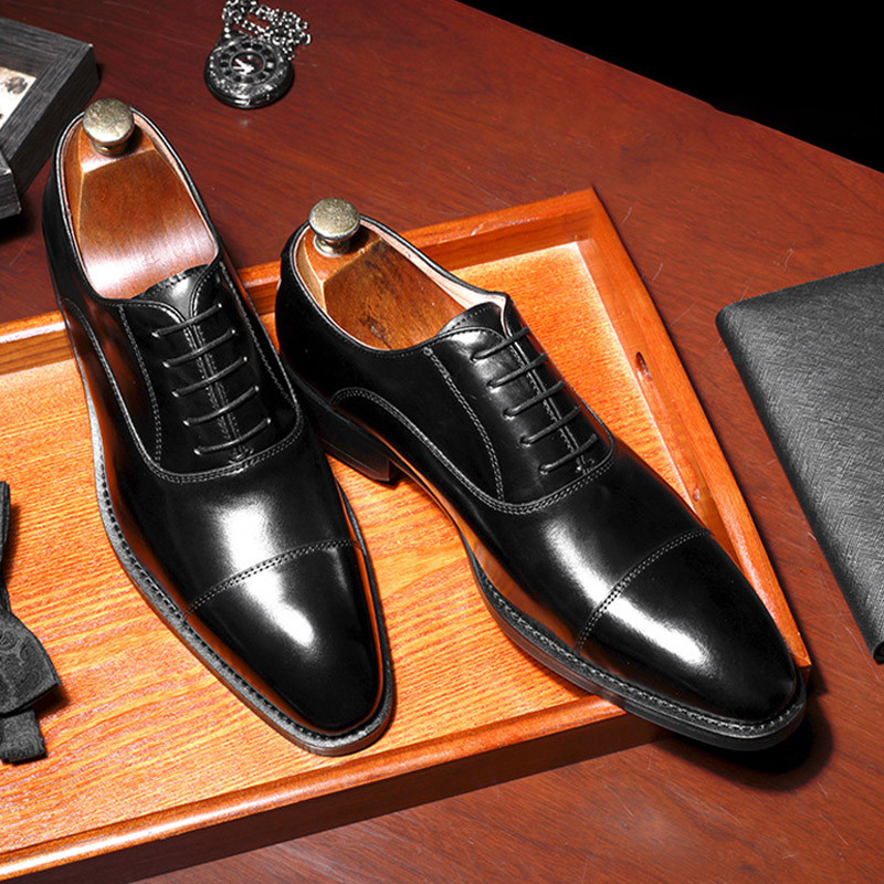 Luksuzne marke muške svečane cipele Modne smeđe lakirane muške poslovne kožne cipele Niska peta Ležerne cipele Chaussure Homme