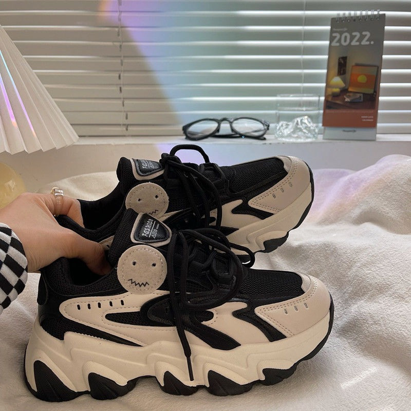 Sezonul de primăvară și toamnă 2023 în pantofi sport de nișă la modă, studenți drăguți și respirabili, pantofi casual pentru tată, pantofi cu talpă groasă