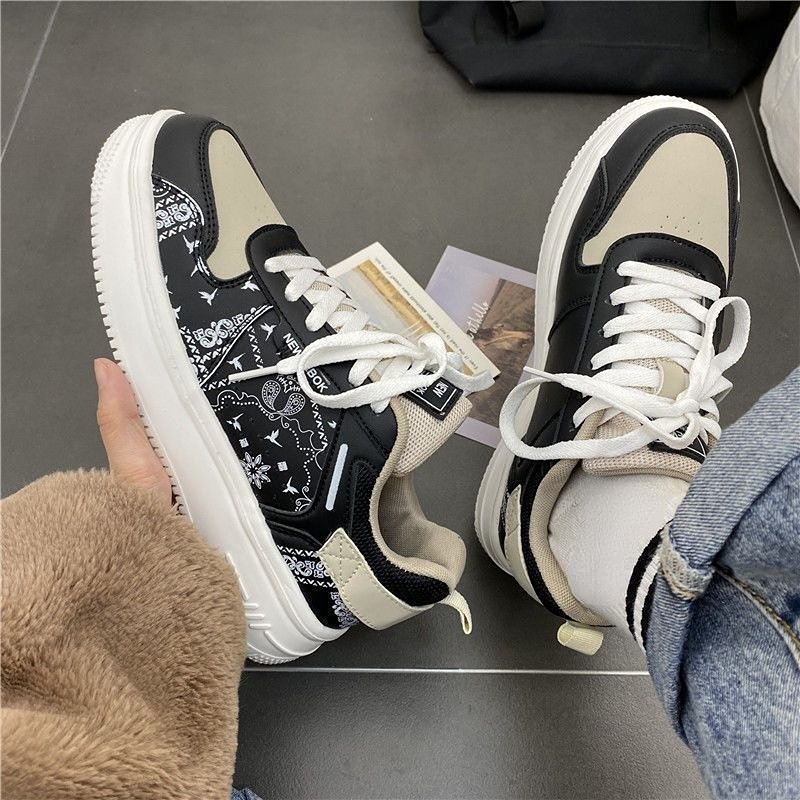 Crne tenisice Maogu Ženska proljetna sportska obuća 2023. Modna vulkanizirana cipela na vezanje Luksuzne prozračne kožne tenisice za trčanje