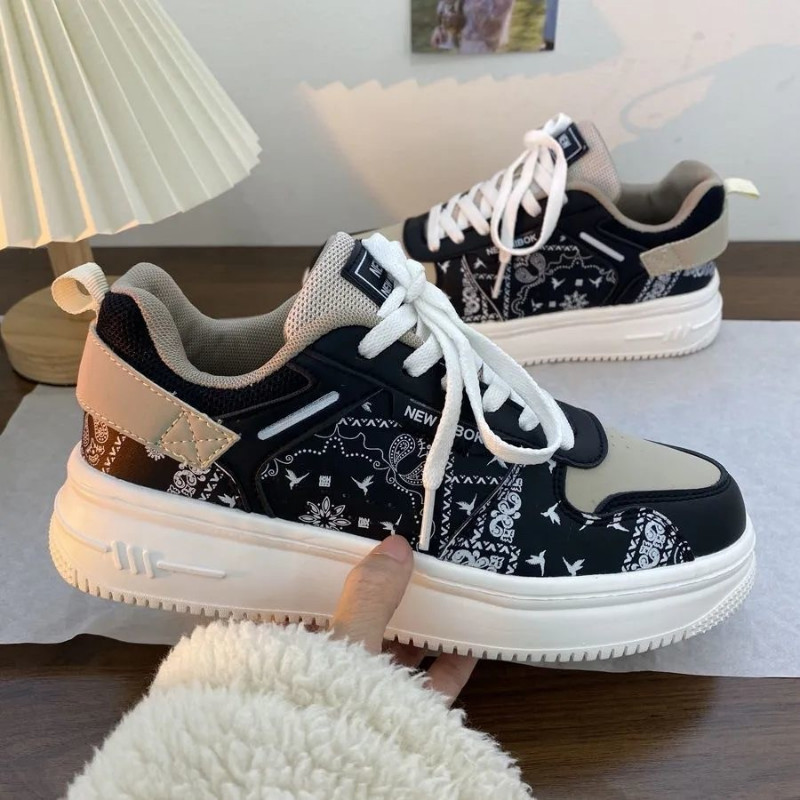 Crne tenisice Maogu Ženska proljetna sportska obuća 2023. Modna vulkanizirana cipela na vezanje Luksuzne prozračne kožne tenisice za trčanje