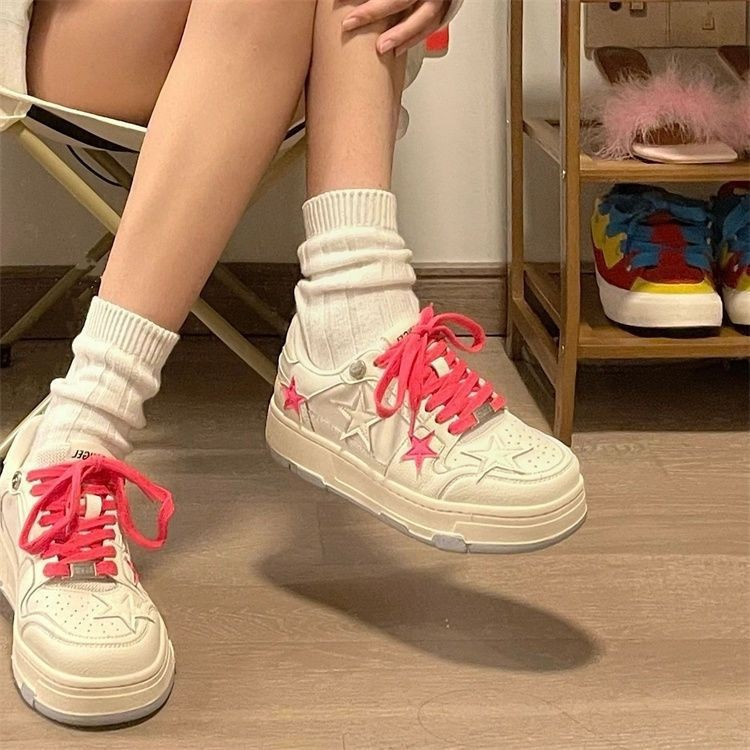 Γυναικεία πάνινα παπούτσια μόδας φθινοπώρου 2023 Νέο σχέδιο με κορδόνια πλατφόρμα Vulcanized παπούτσια Επώνυμα σχέδια Casual Couples Street Canvas παπούτσια