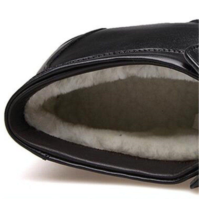 2023 Nove zimske čizme od prave kože Muške zimske cipele Tople cipele od kravlje kože Plišane crne Chelsea čizme Muške čizme do gležnja