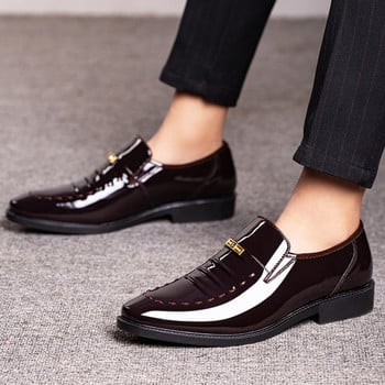 Лачени мъжки обувки Slip On Oxfords за мъжки сватбени партита Офис работни обувки Плюс размер Класически бизнес ежедневни модни обувки