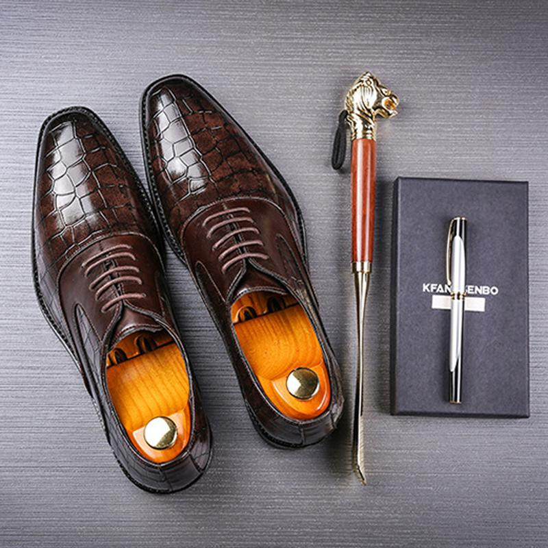 Uus Meeste Kleit Kingad Shadow lakknahk Luksuslik Mood Peigmees Pulmakingad Meeste Luksuslikud itaalia stiilis Oxfordi kingad Suur suurus 48