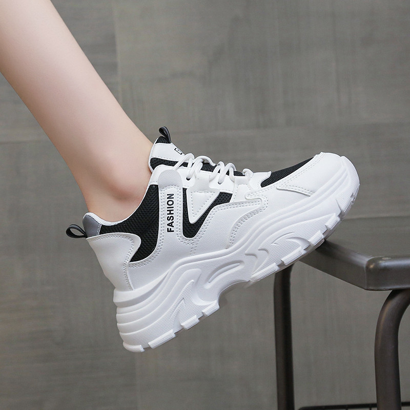 Pantofi cu tocuri ascunse de culoare amestecată pentru femei, plasă respirabilă, care crește înălțimea, pantofi vulcanizați, pantofi sport cu șireturi, cu platformă