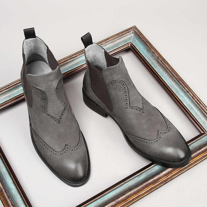 Marka Ručno izrađene nove gospodske vintage kožne čizme Britanski stil Muške crne sive Botas natikače Vjenčane cipele Muške Chelsea čizme