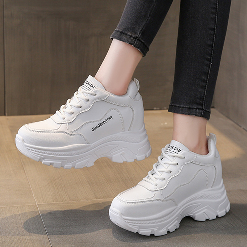 Μαύρα λευκά χοντρά αθλητικά παπούτσια Γυναικεία μόδα Χοντή σόλα πλατφόρμα Γυναικεία παπούτσια Άνοιξη 2023 PU Δερμάτινα Zapatillas De Deporte