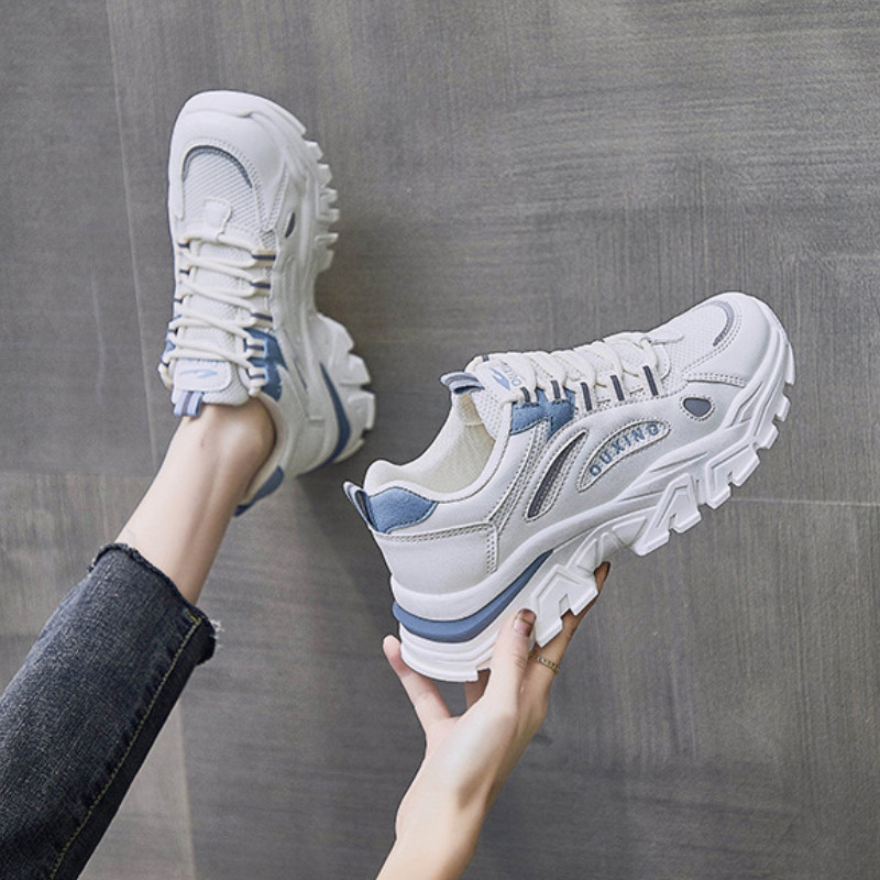 Moteriški bėgimo bateliai 2022 m. pavasario madingi, balti sportbačiai, moteriški teniso, kvėpuojantys, patogūs treniruokliai, vulkanizuoti batai