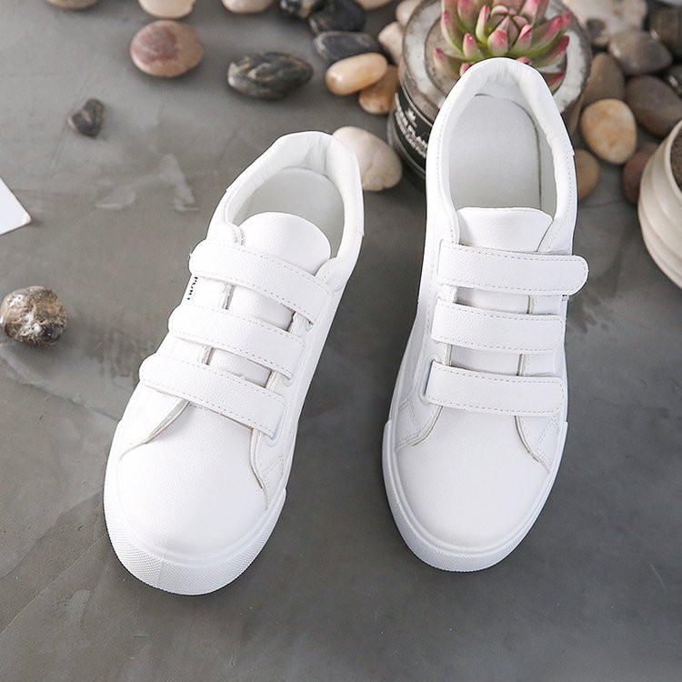 Vanjska trgovina Male bijele cipele Studentice Proljeće 2023 Nove udobne tenisice za trčanje Korejska verzija ženskih jednostrukih cipela