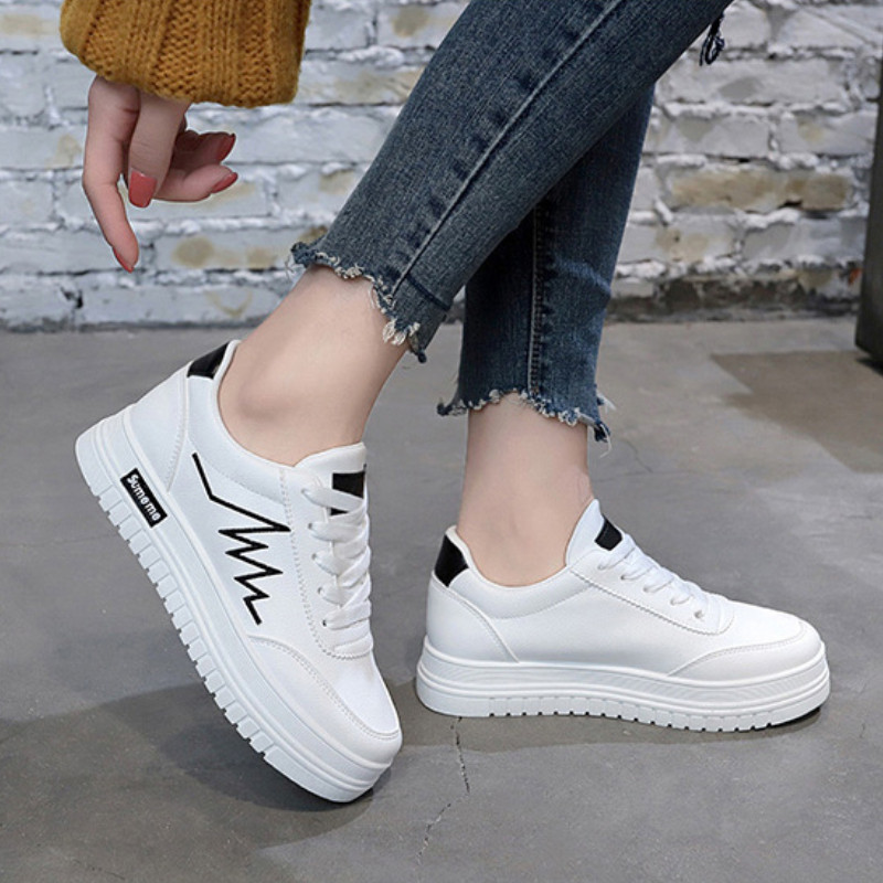 Pantofi Albi pentru Femei Pantofi Tenisi Moda Primavara Sport Casual Running Pantofi Vulcanizati Pantofi Femei Flats Tenis Zapatos De Mujer