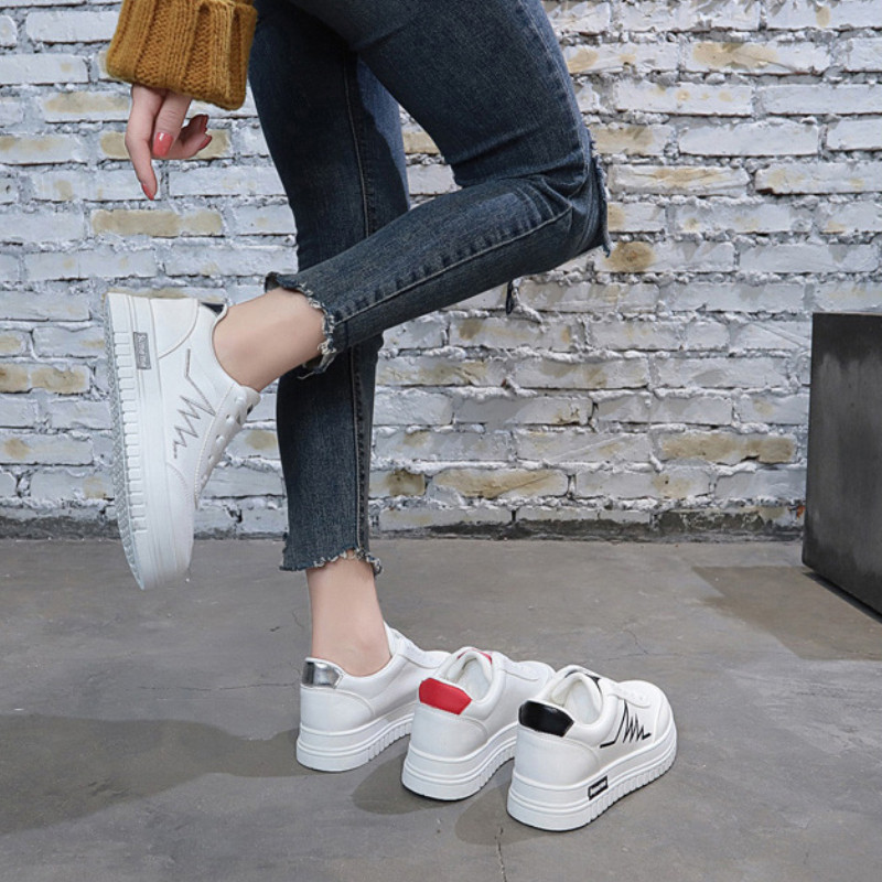 Pantofi Albi pentru Femei Pantofi Tenisi Moda Primavara Sport Casual Running Pantofi Vulcanizati Pantofi Femei Flats Tenis Zapatos De Mujer