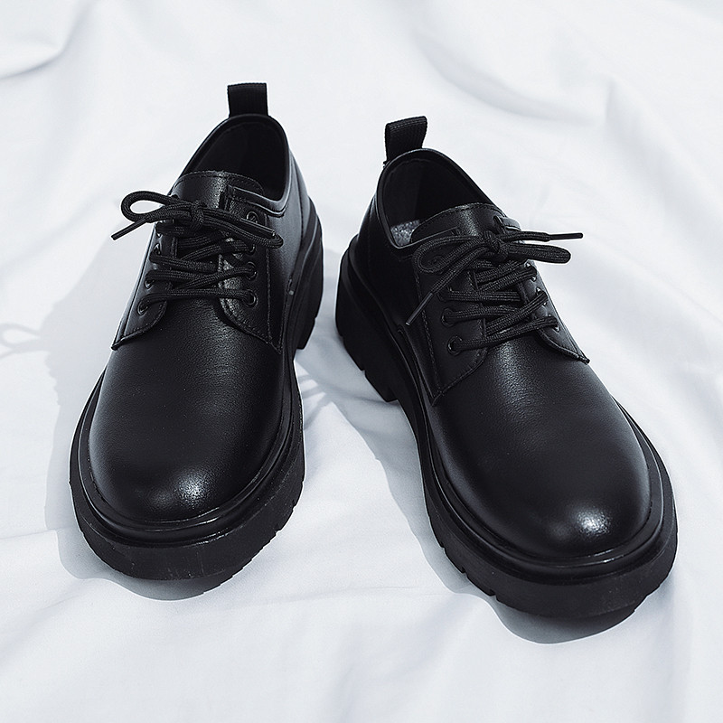 Vyriški batai 2023 m. Nauji vasaros britų stiliaus juodi laisvalaikio odiniai batai Vyriški verslo oficialūs dideli pirštai, madingi darbo batai