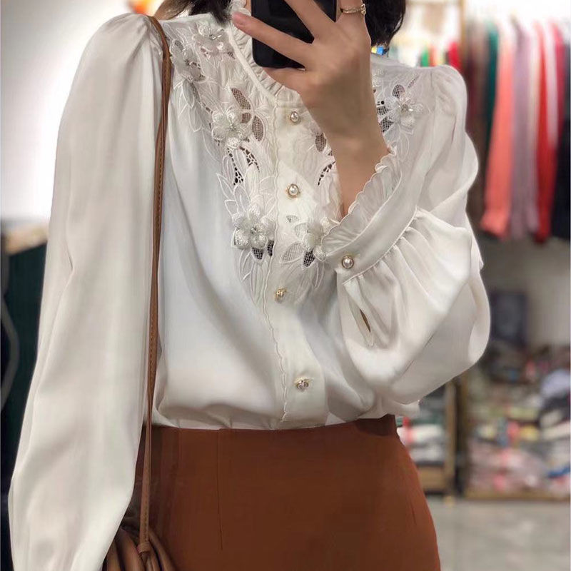 Elegantne košulje na kopčanje Ženske cvjetne aplikacije Izdubljena čipkana bluza Ženski šik dame Nove majice s širokim rukavima s naboranim ovratnikom