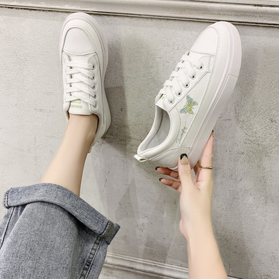 Nova moda Proljeće Jesen Ženske tenisice Cipele za slobodno vrijeme Bijele ravne ženske moderne i udobne ravne cipele Vulkanizirane cipele
