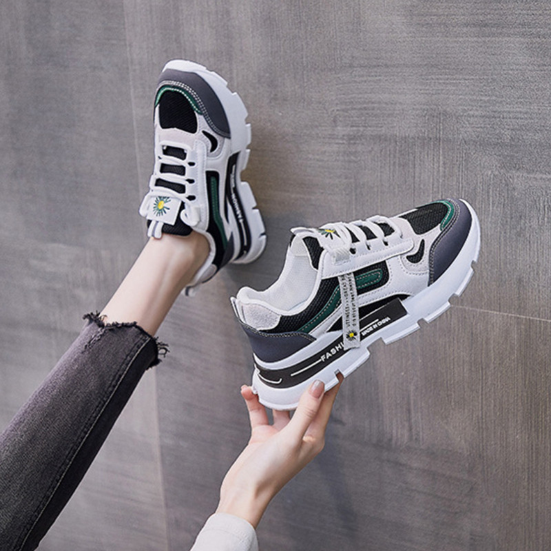 Ženske tenisice Tenis Ženske male vezene tratinčice Prozračna mreža Ležerne sportske trčanje Luksuzne dizajnerske vulkanizirane cipele