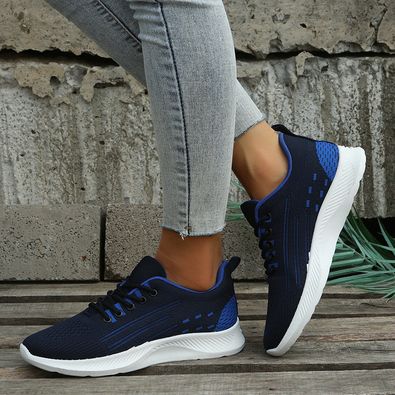 2023. Nove vanjskotrgovinske pletene jednostruke cipele velike veličine Ženske ravne ležerne sportske cipele sa šiljcima od čipke Ženske