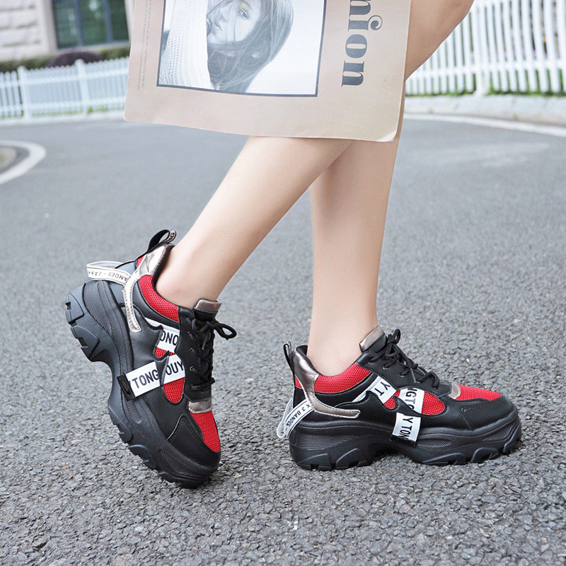 Dámske topánky s hrubou podrážkou, sieťované, červené, kórejské študentské športové topánky, 2021, nové, ležérne dámske topánky, veľkoobchod