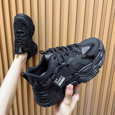 Dad Chunky Sneakers Ležerne vulkanizirane cipele Ženske zimske tenisice s visokom platformom Femme Bijele košaraste tenisice na vezanje Ženske 2024.