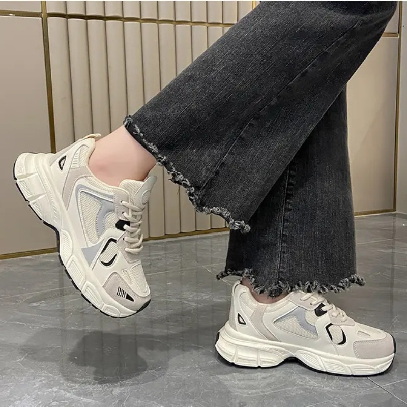 Jesenske ženske luksuzne debele tenisice 2023. Mrežaste prozračne cipele za žene Sportske trčanje Ležerne ženske cipele za fitnes Vulkanizirane cipele