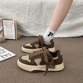 Modne ležerne cipele u boji Jesen 2023. Novi mali fokus Ženske cipele Matsuke Ležerne cipele u boji s debelim potplatom