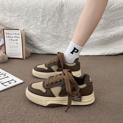 Modne ležerne cipele u boji Jesen 2023. Novi mali fokus Ženske cipele Matsuke Ležerne cipele u boji s debelim potplatom