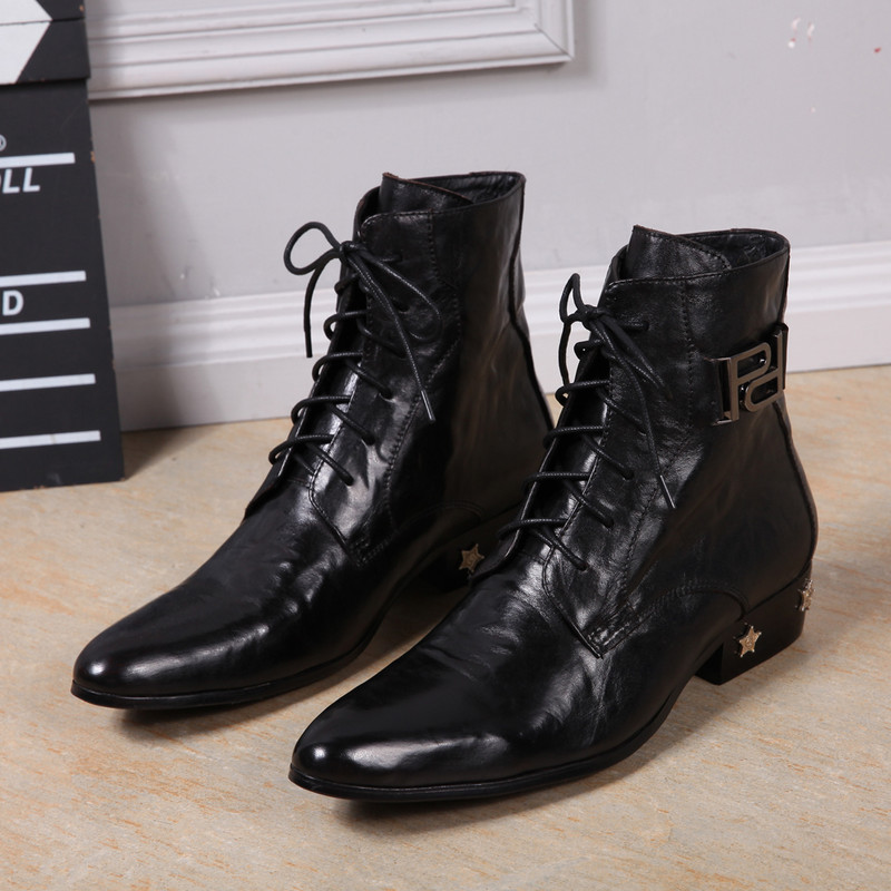 Rudens ādas vīriešu zābaki Chelsea Fashion Rivet Lace-up Augstas kvalitātes Spilgtas ādas Smailas kurpes Kleita Zābaki