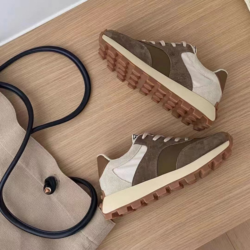 2023. gada ziemas sporta apavi sievietēm ar vidējo papēžu, ar vienu krustenisko šņoru plēvi, absorbējoša zole Forrest Gump Shoes Platformas kedas