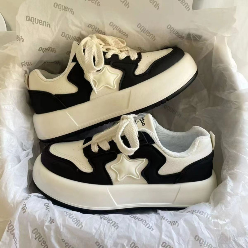 Crno-bijele Kawaii cipele Ženske sportske ležerne Vintage tenisice s platformom Korejske Vulcanize 2023. Proljeće Jesen Tenis Ženske ravne cipele