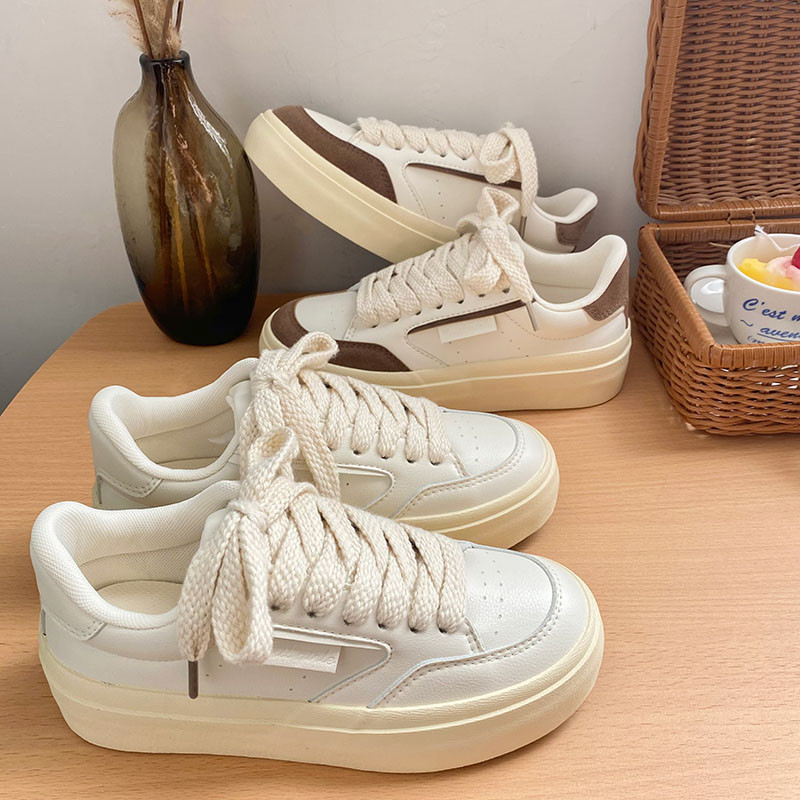 U 2023., bež kožne sportske cipele s platformom za žensku odjeću, obične ležerne cipele od vulkanizirane vezice