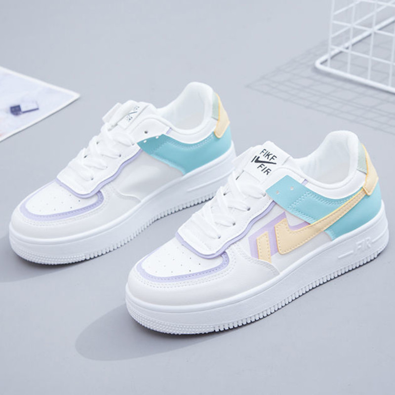 Μόδα καλοκαιριού και φθινοπώρου 2024 Νέα περιστασιακά και άνετα αθλητικά παπούτσια που ταιριάζουν σε χρώμα με στρογγυλά δάχτυλα με παχύ κάτω μέρος αναπνέοντα αθλητικά παπούτσια