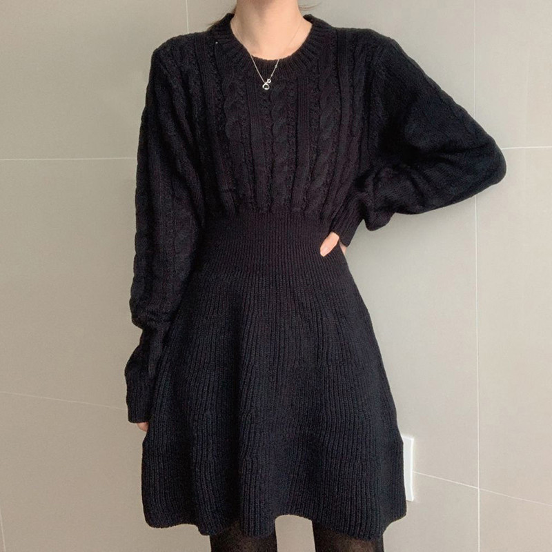 2022. gada vienkrāsains rudens ziemas ziemas trikotāžas kleita ar O veida izgriezumu korejiešu garām piedurknēm, tieva vidēja garuma brīva, silta pulovera džempera kleita