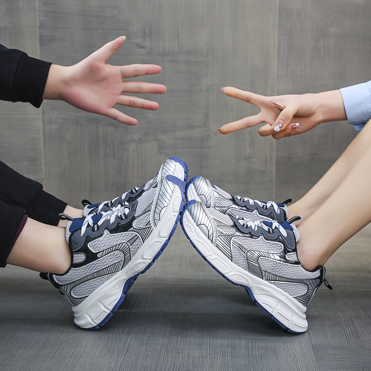 2023 Nouă primăvară și vară Paris Cuplu Tati Cu platformă înălțată Pantofi de atletism Vintage cu șireturi La modă Bărbați și femei