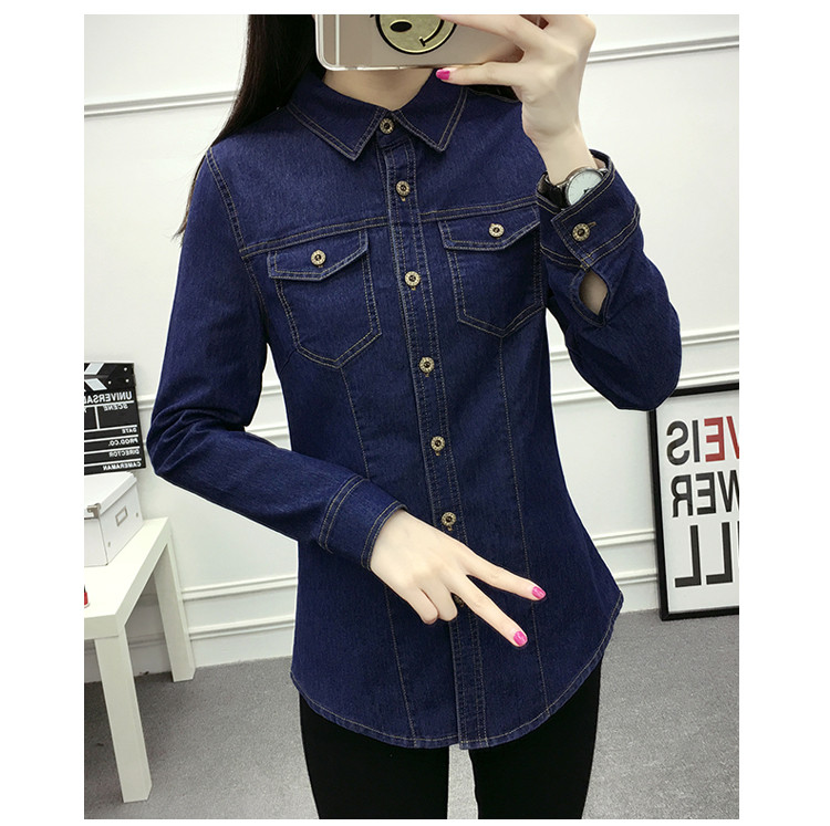 Mados pavasario rudens, moteriškos medvilnės kišenės, apverčiamos apykakle, palaidinė pilnomis rankovėmis Mėlynos spalvos džinsiniai marškinėliai.