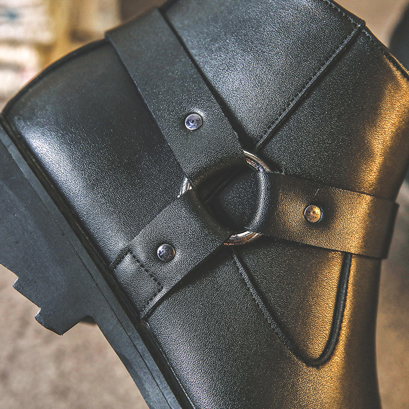 2023. gada Luksusa Chelsea Bare Boots Vīriešu poliuretāna jostas sprādze Ikdienišķa modes apavi ar augstu augšdaļu Biznesa Lielbritānijas bezmaksas piegāde Botas De Hombre