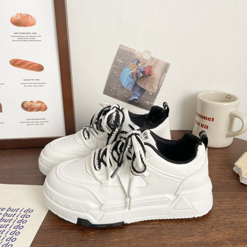 Baltas platformas kedas Sieviešu sporta apavi Harajuku School Ikdienas dzīvoklis Teniss Sieviešu korejiešu Vintage Vulcanize