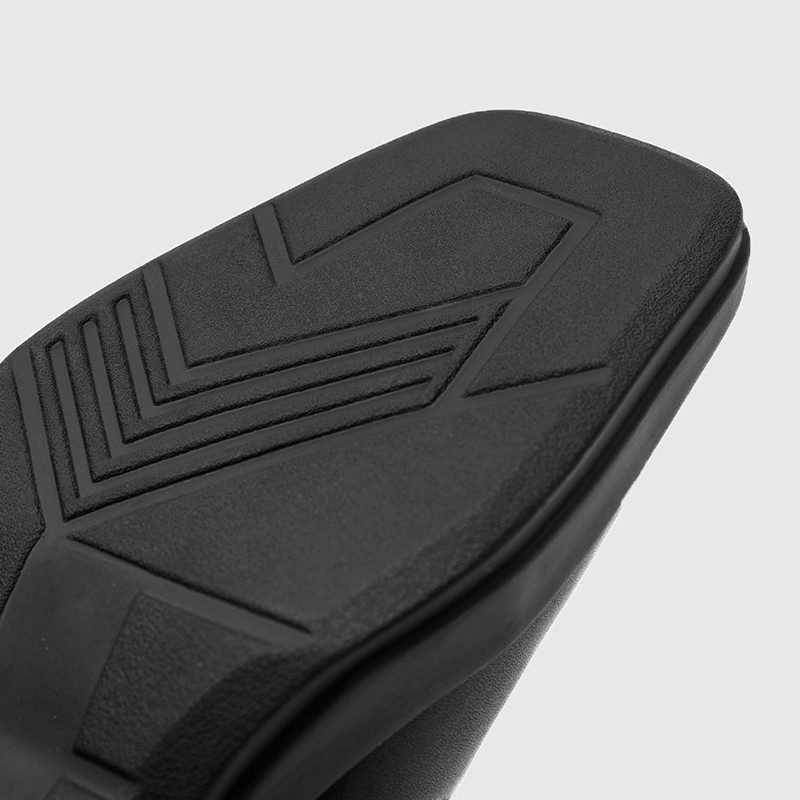 Prabangaus prekės ženklo britiško stiliaus vyriški „Chelsea“ odiniai batai Aukštos kokybės naujos mados tendencijos balti juodi smailūs aukšti batai