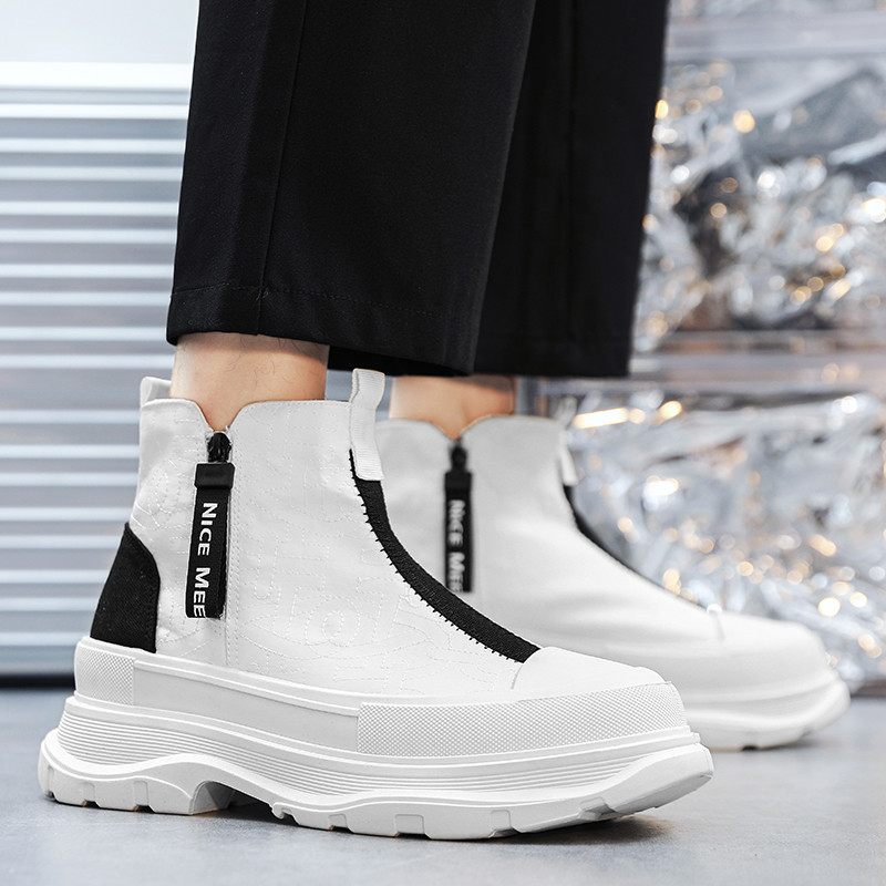 Kevadine kuum soodusmüük Meeste Chelsea saapad Moodsad kõrge ülaosaga nahksaapad Meeste vabaaja tossud Disainer paksud meeste poolsaapad