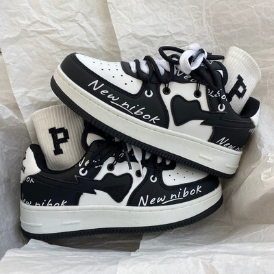 Γυναικεία Μόδα Αθλητικά Παπούτσια 2022 Νέα Γυναικεία Κομψά Κορδόνια Παπούτσια Αναπνεύσιμης Πλατφόρμας Casual Vulcanized Γυναικεία αθλητικά παπούτσια