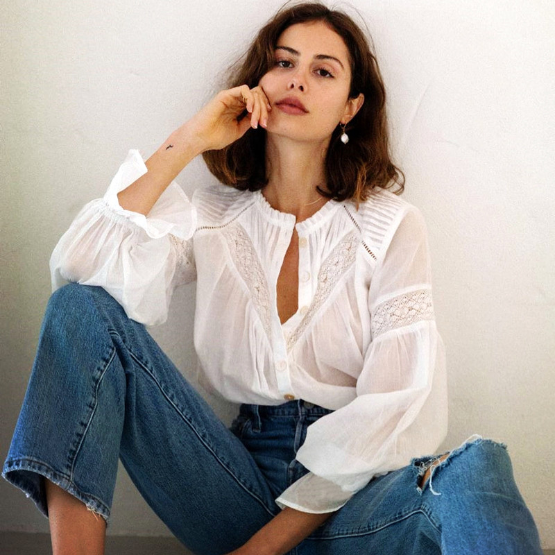Boho inspirirana poluprozirna bijela bluza za žene S naboranim izrezom i gumbima dolje seksi ženske majice s dugim rukavima
