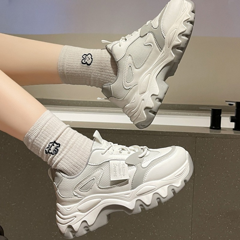 Γυναικεία αθλητικά παπούτσια με πλατφόρμα 2023 Fashion Lace Up με αναπνεύσιμο πλέγμα casual αθλητικά παπούτσια για γυναίκες Πολυτελή παπούτσια για τρέξιμο Γυναικεία τένις