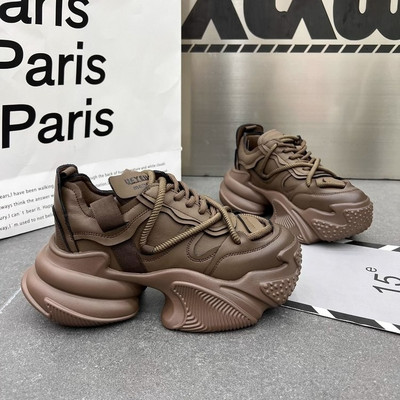 Nove mrežaste prozračne ženske cipele dizajner Trend Sportske trčanje ležerne cipele s platformom debele tenisice tenisice za žene